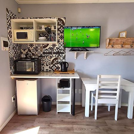Tiende Laan Bed & Breakfast And Self-Catering Walvis Bay Extérieur photo