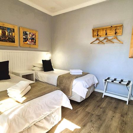 Tiende Laan Bed & Breakfast And Self-Catering Walvis Bay Extérieur photo