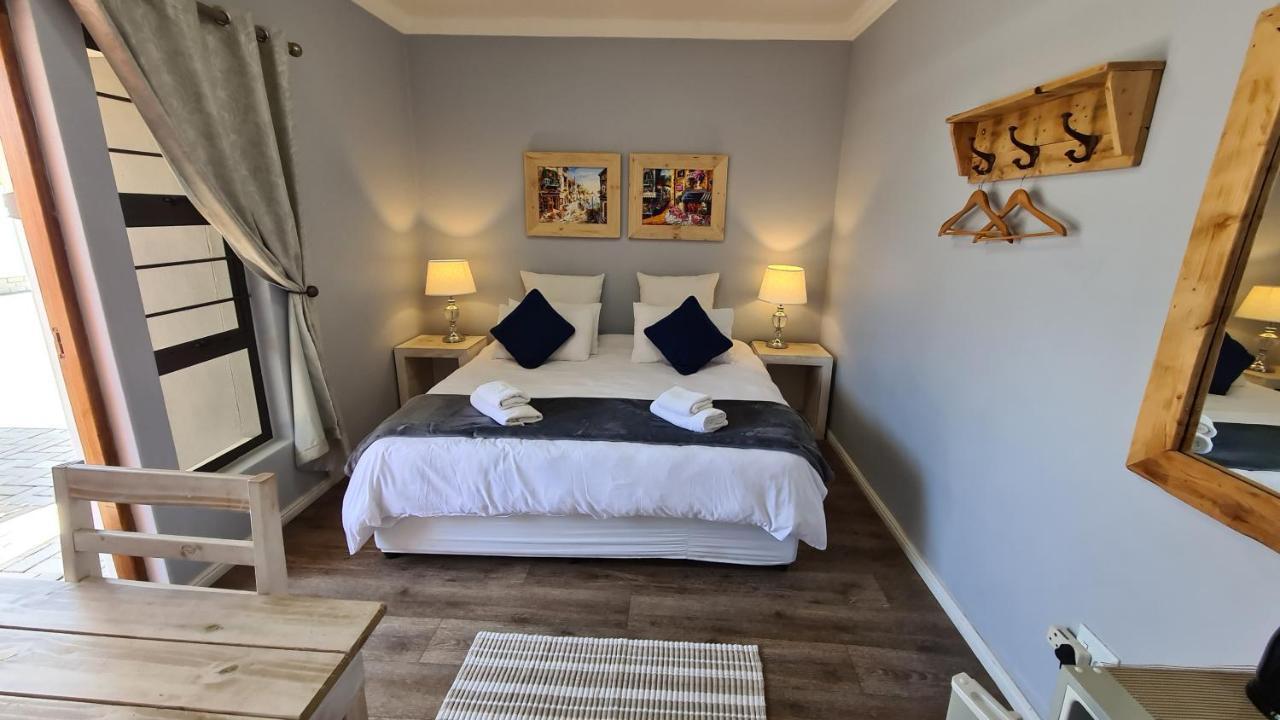 Tiende Laan Bed & Breakfast And Self-Catering Walvis Bay Extérieur photo