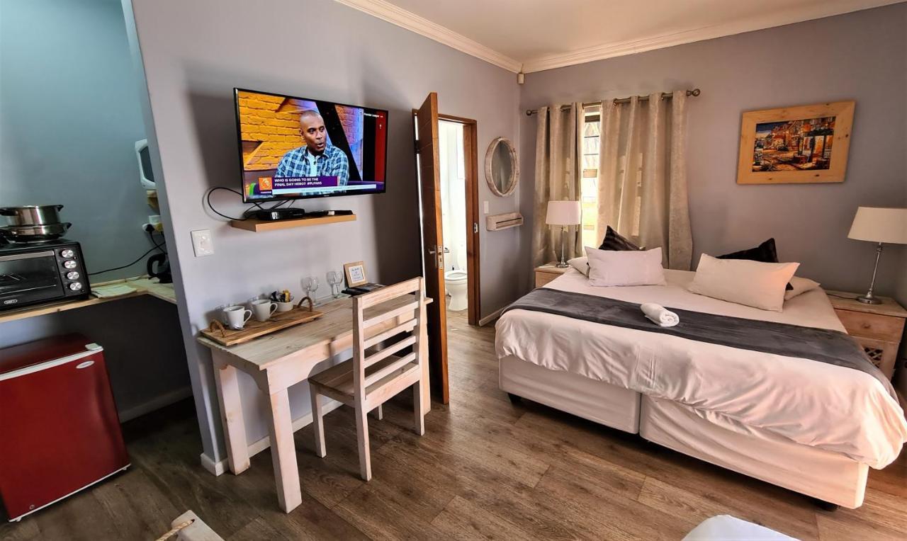 Tiende Laan Bed & Breakfast And Self-Catering Walvis Bay Extérieur photo
