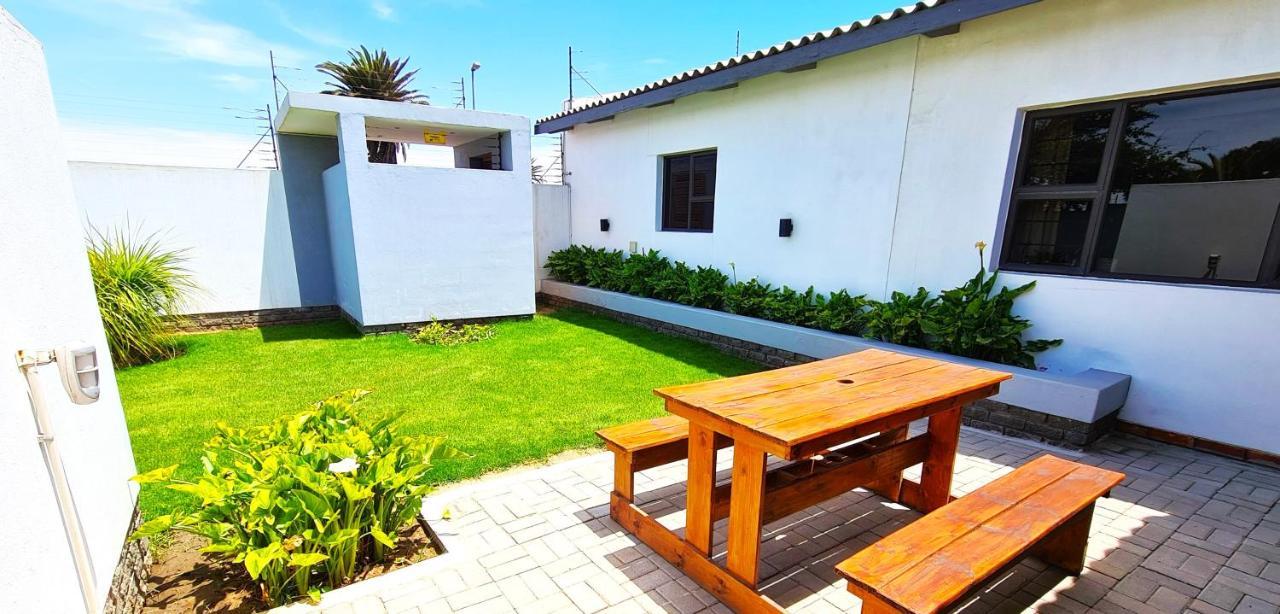 Tiende Laan Bed & Breakfast And Self-Catering Walvis Bay Extérieur photo