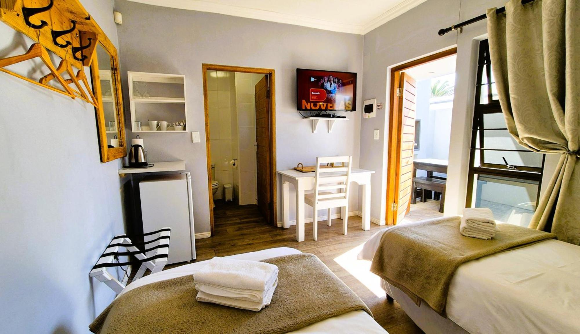 Tiende Laan Bed & Breakfast And Self-Catering Walvis Bay Extérieur photo
