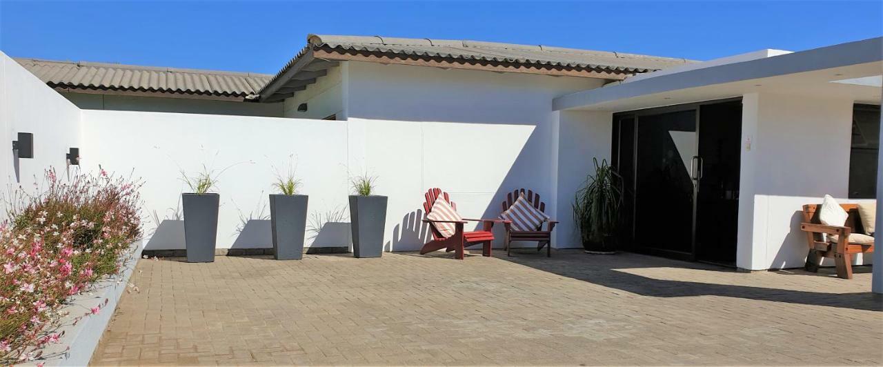 Tiende Laan Bed & Breakfast And Self-Catering Walvis Bay Extérieur photo