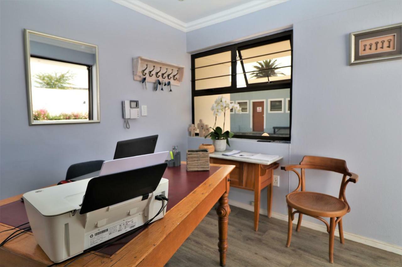 Tiende Laan Bed & Breakfast And Self-Catering Walvis Bay Extérieur photo