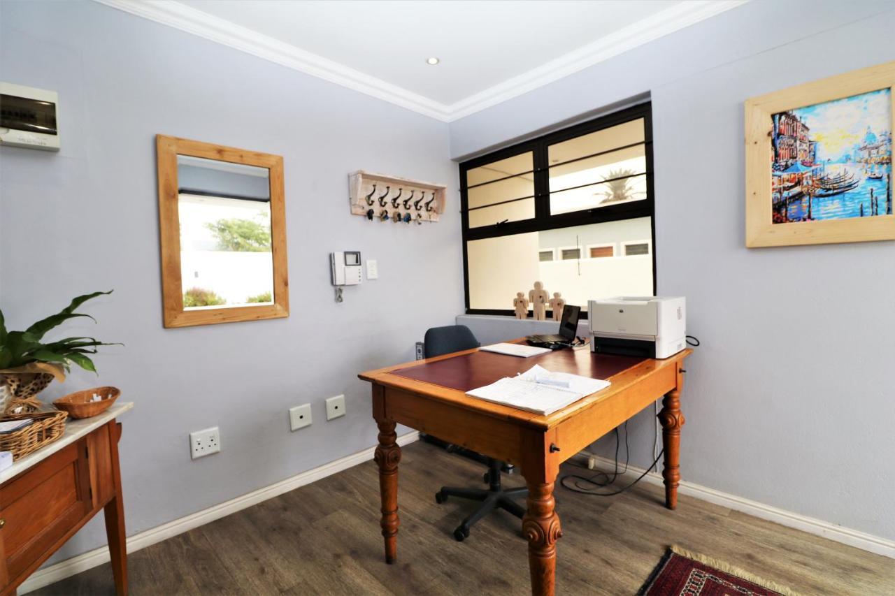 Tiende Laan Bed & Breakfast And Self-Catering Walvis Bay Extérieur photo
