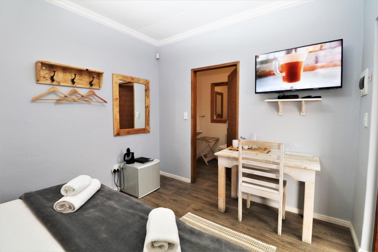 Tiende Laan Bed & Breakfast And Self-Catering Walvis Bay Extérieur photo
